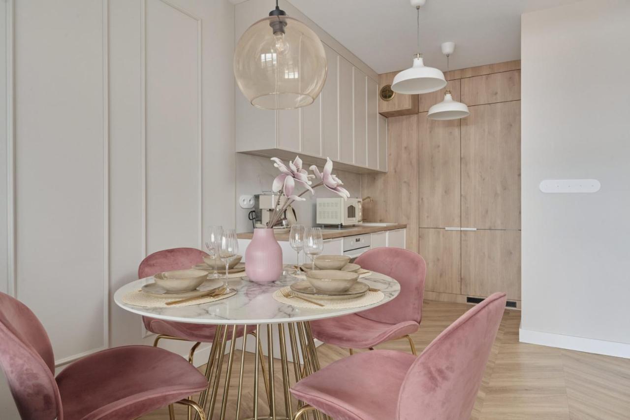 Elegant Apartment With Balcony Krakowska Wroclaw By Renters Prestige Extérieur photo